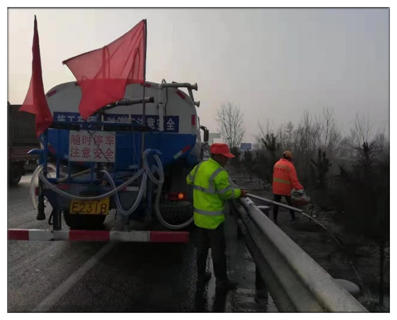 春融时节养路忙 (3).jpg