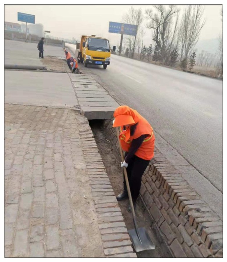 春融时节养路忙 (1).jpg