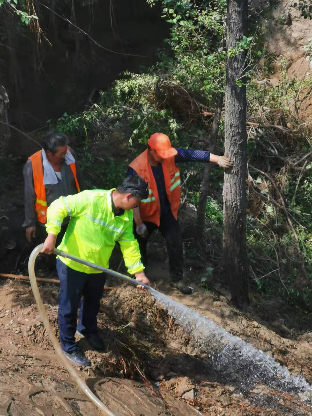 顶天立地公路人 (2).jpg