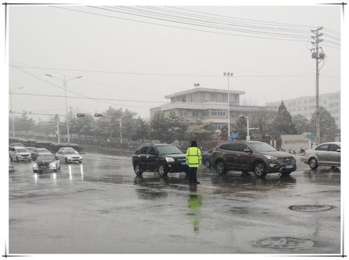 雨雪中的风景线 (1).jpg