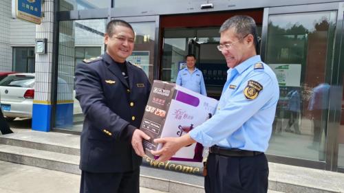 1682471848224814.jpg c3a6ffdb-85a5-47da-85a3-3d9253c55729.jpg